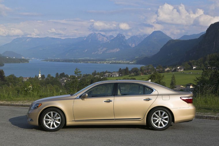 2009 Lexus LS 460L Picture