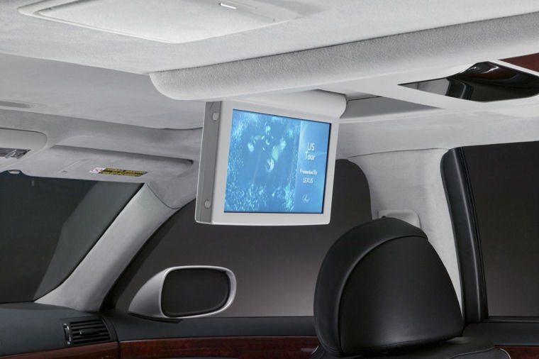 2009 Lexus LS 600h L Overhead Screen Picture