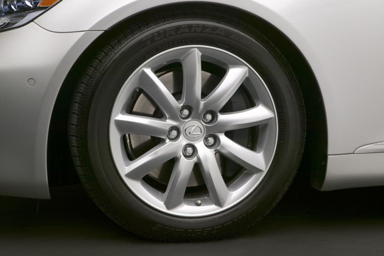 2009 Lexus LS 600h L Rim Picture