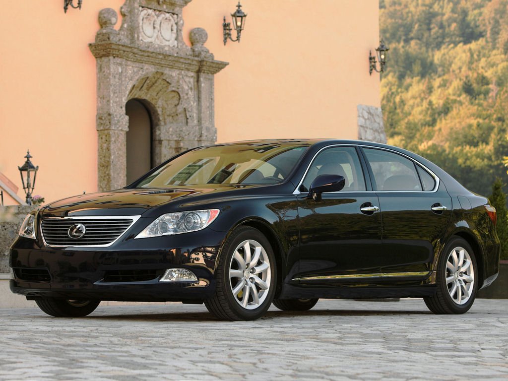 Lexus LS Desktop Wallpaper