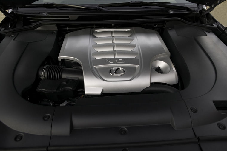 2010 Lexus LX 570 5.7L V8 Engine Picture