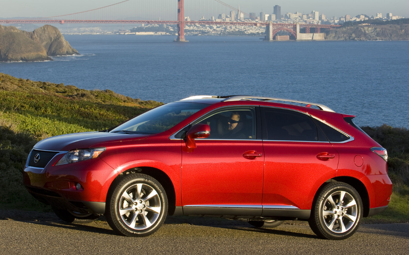 Lexus RX Desktop Wallpaper