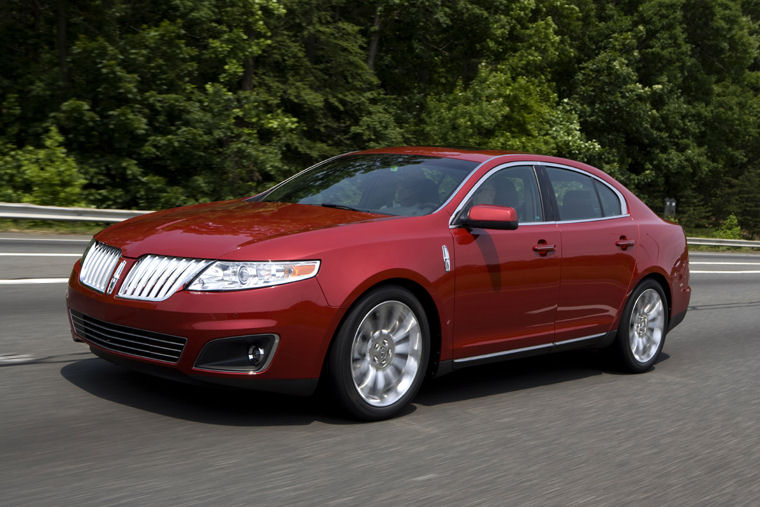 2011 Lincoln MKS Picture