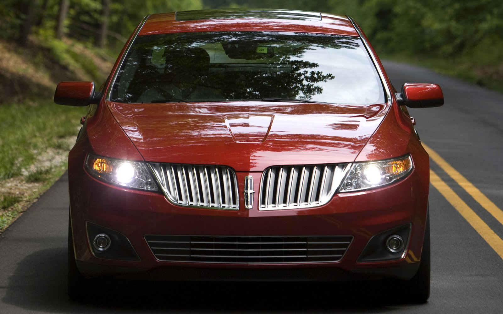 Lincoln MKS Desktop Wallpaper