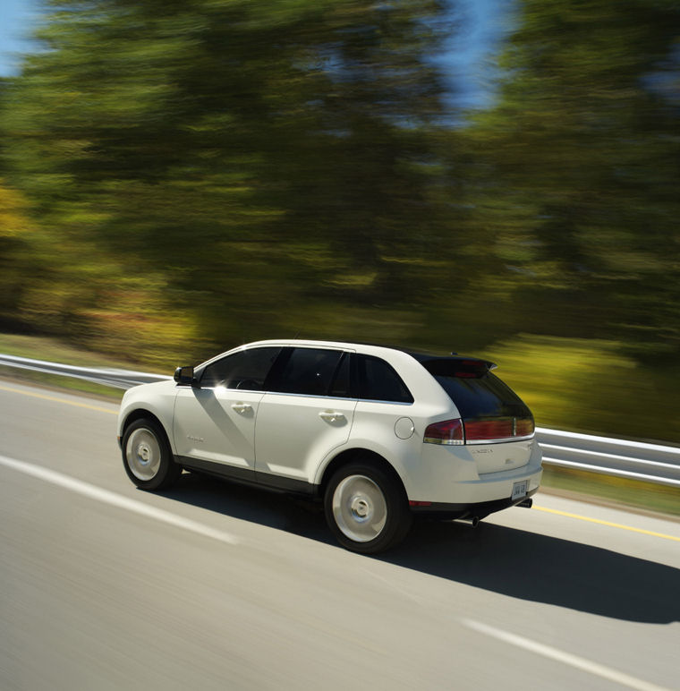 2010 Lincoln MKX Picture