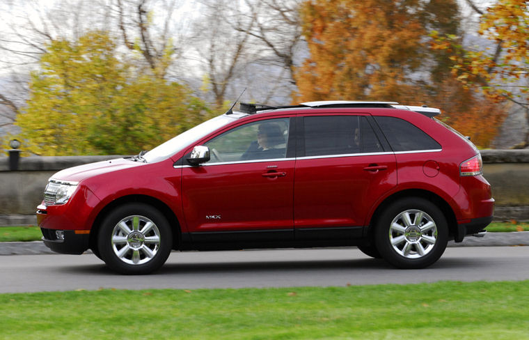 2010 Lincoln MKX Picture