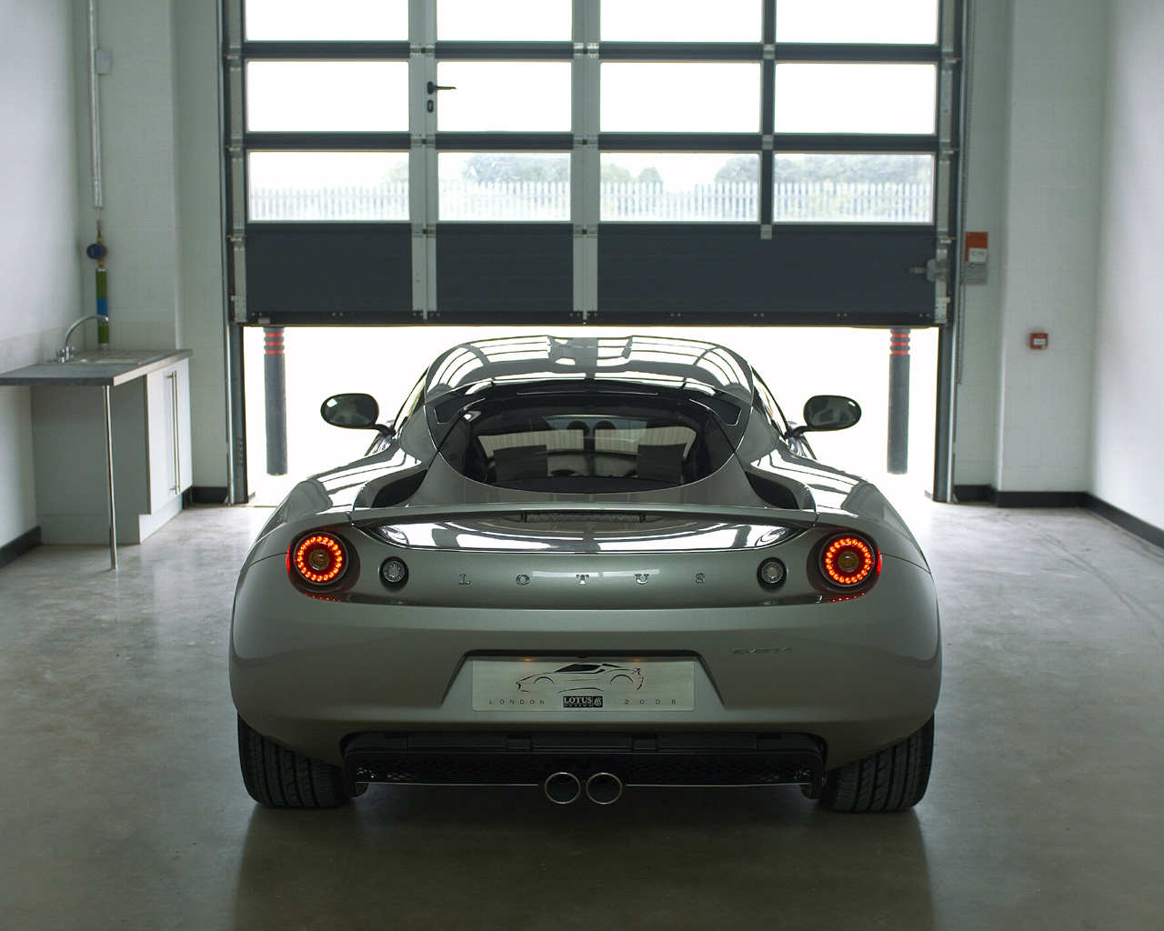 Lotus Evora Desktop Wallpaper