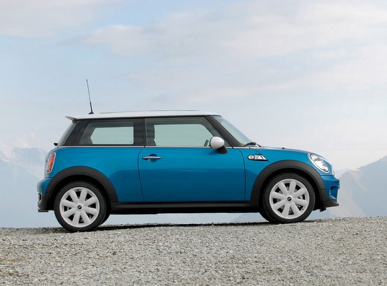 2009 Mini Cooper S Picture
