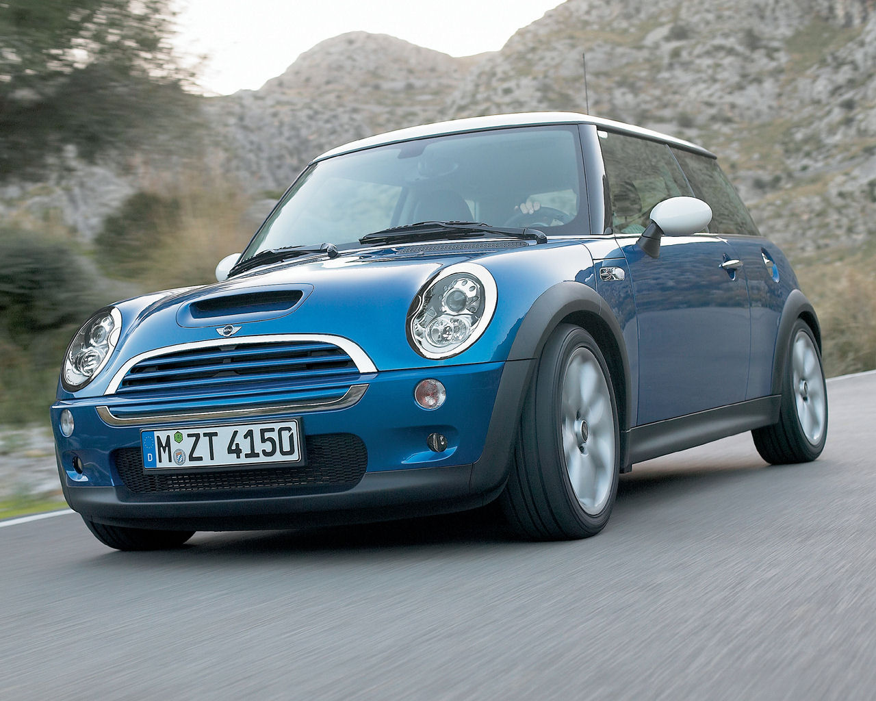 Mini Cooper Desktop Wallpaper