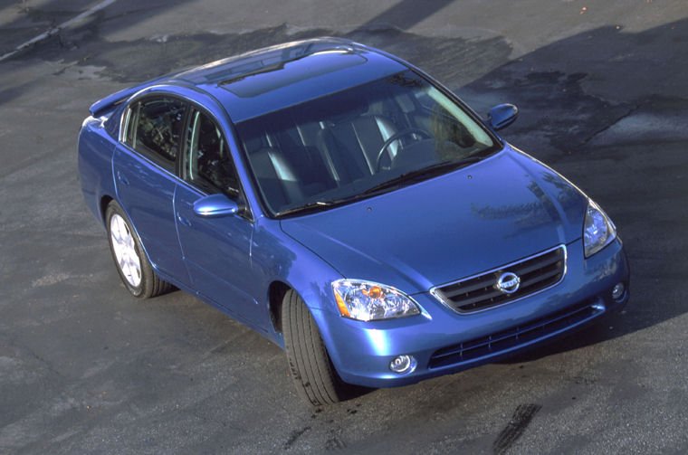 2002 Nissan Altima 3.5 SE Picture
