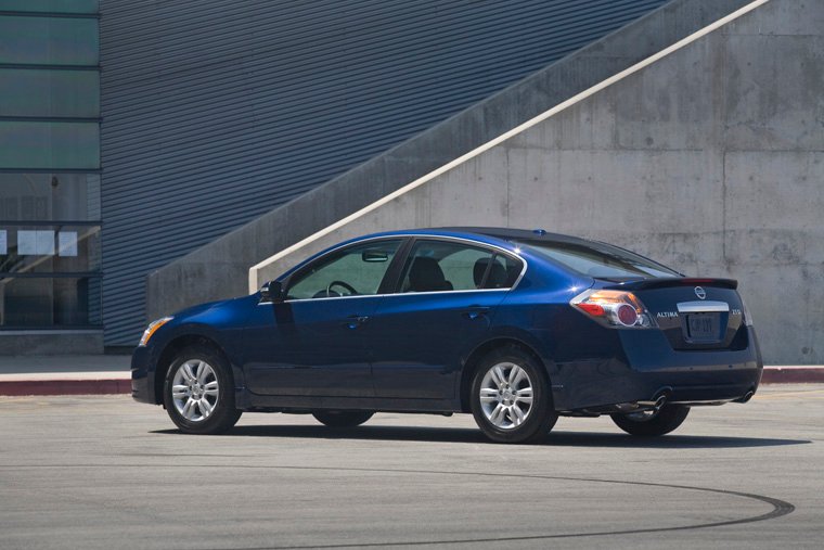 2010 Nissan Altima 2.5 Picture