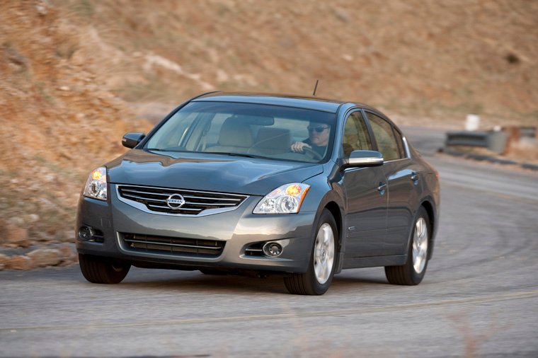 2010 Nissan Altima Hybrid Picture