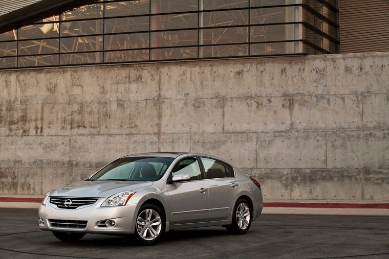 2011 Nissan Altima 3.5 SR Picture