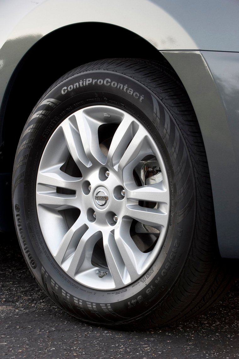 2011 Nissan Altima Hybrid Rim Picture