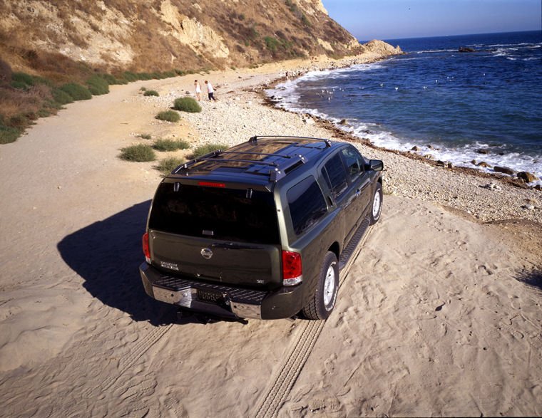 2004 Nissan Pathfinder Armada Picture