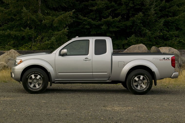 2010 Nissan Frontier King Cab PRO-4X Picture