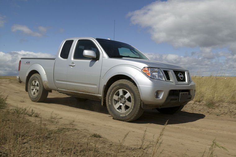 2010 Nissan Frontier King Cab PRO-4X Picture