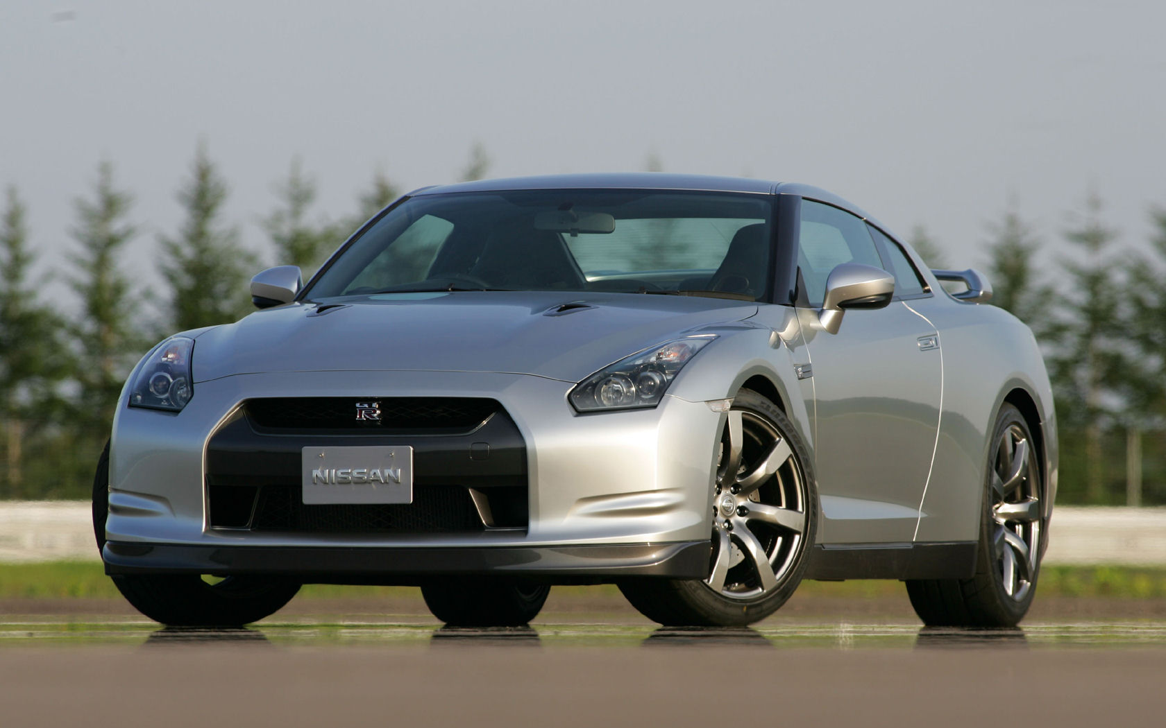 Nissan GT-R Desktop Wallpaper