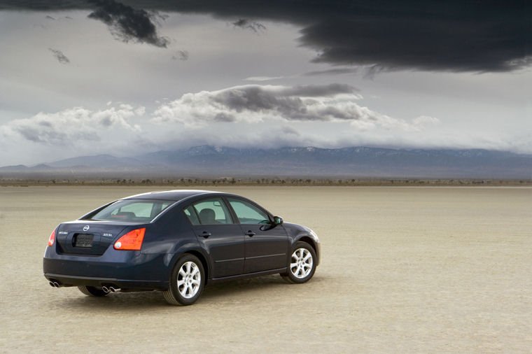 2007 Nissan Maxima Picture