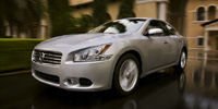 2010 Nissan Maxima Pictures