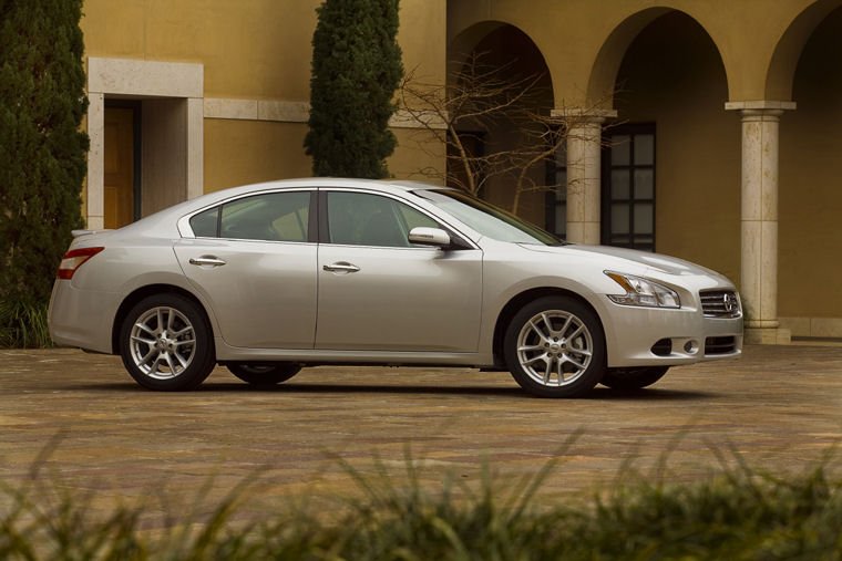 2011 Nissan Maxima Picture