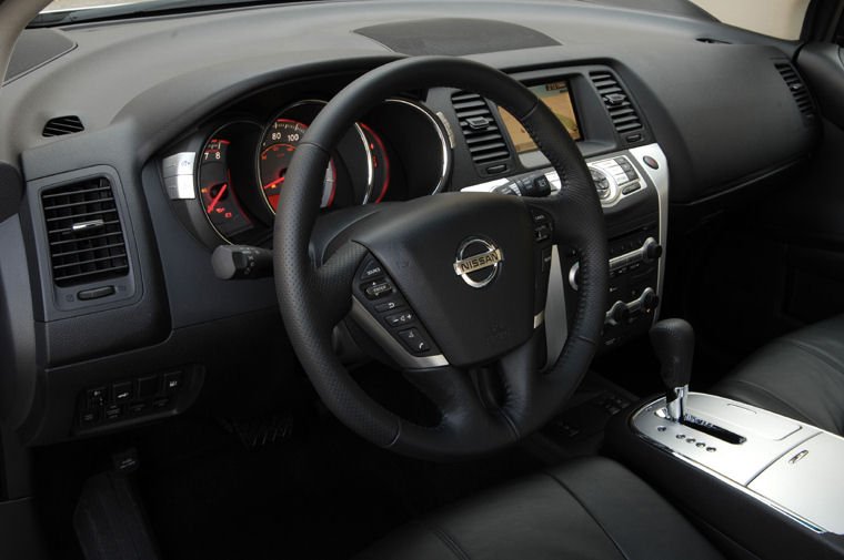 2010 Nissan Murano Interior Picture