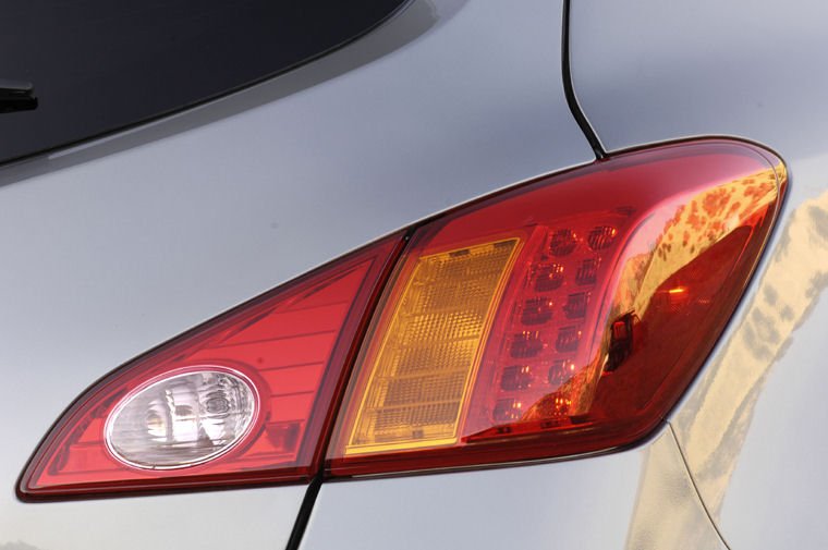 2010 Nissan Murano Rearlight Picture