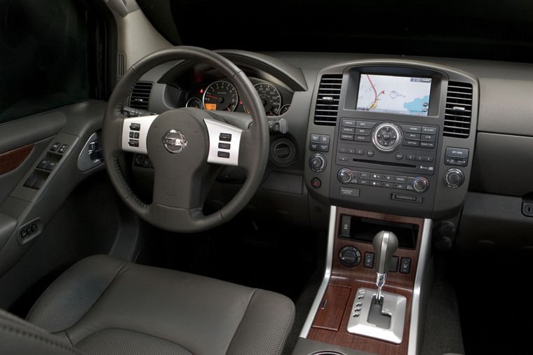 2008 Nissan Pathfinder Cockpit Picture