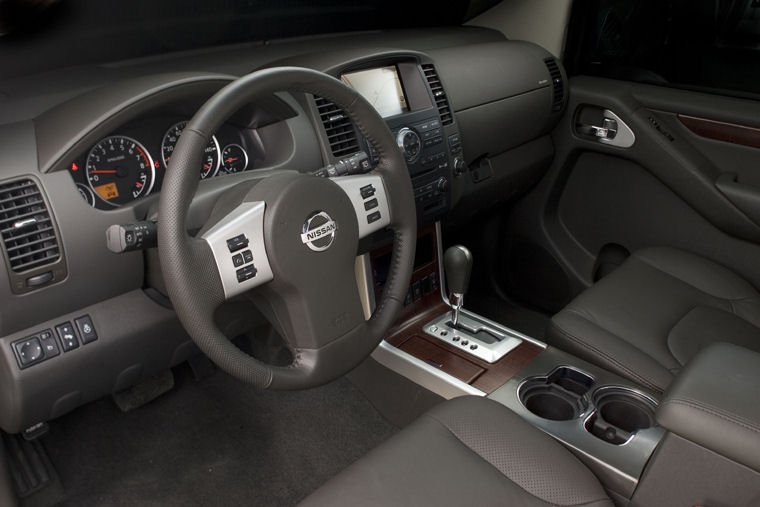 2010 Nissan Pathfinder Interior Picture