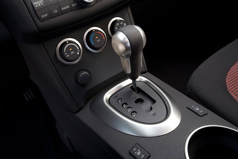 2008 Nissan Rogue Gear Lever Picture