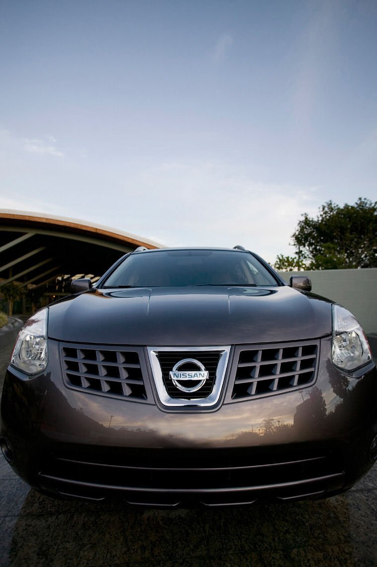 2010 Nissan Rogue Picture