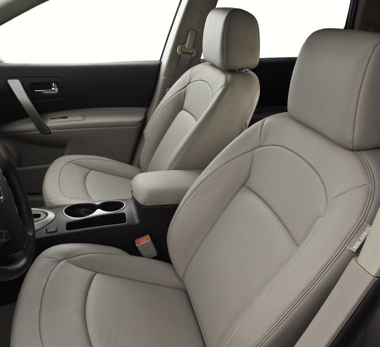 2011 Nissan Rogue Front Seats Picture