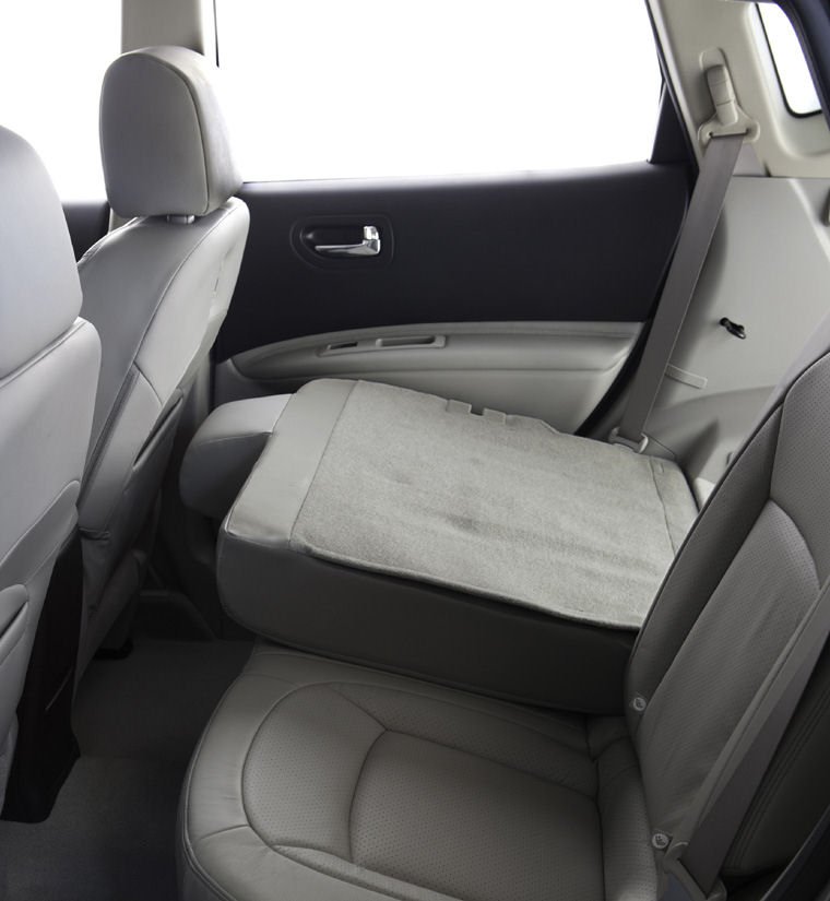 2011 Nissan Rogue Rear Seats Folded Picture