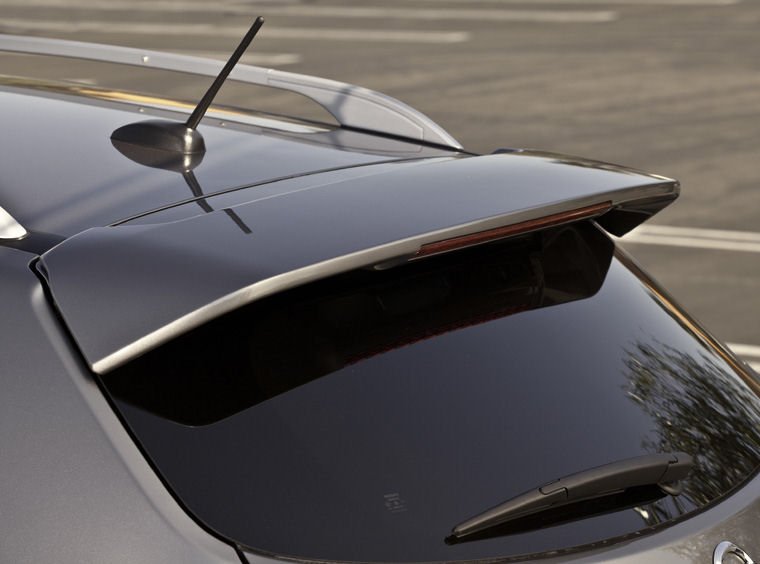 2011 Nissan Rogue Rear Spoiler Picture
