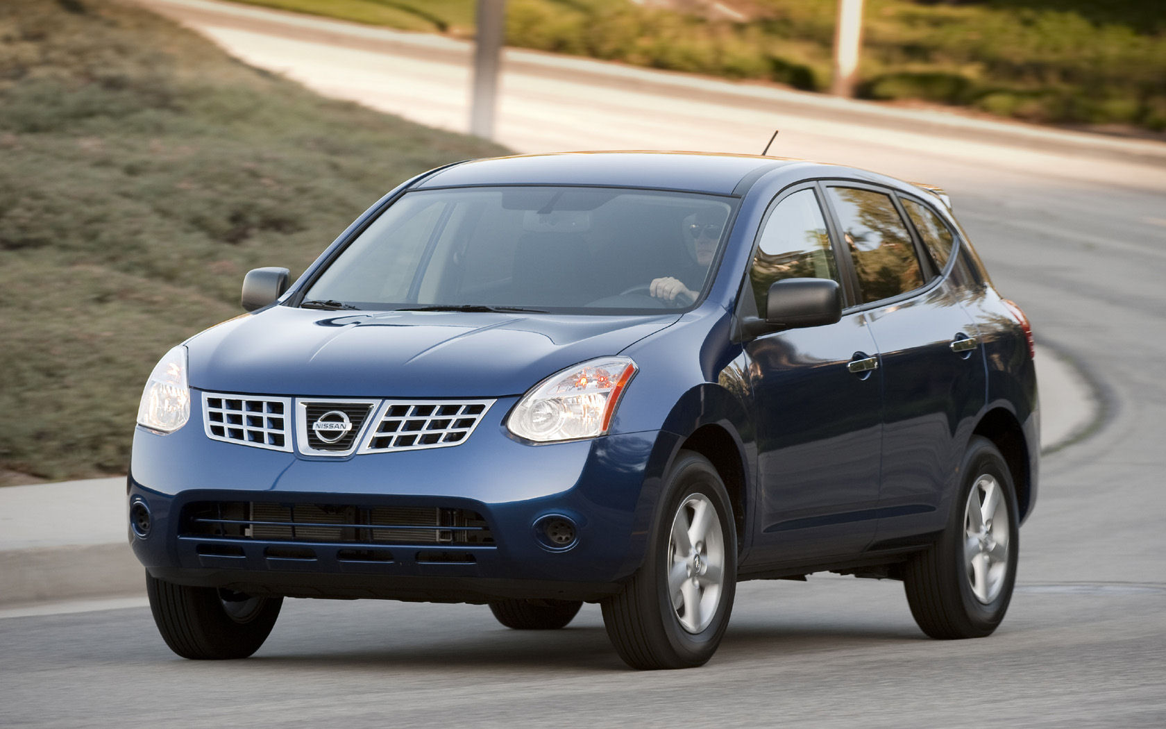 Nissan Rogue Desktop Wallpaper