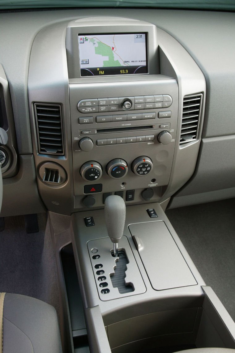 2004 Nissan Titan Crew Cab Center Stack Picture