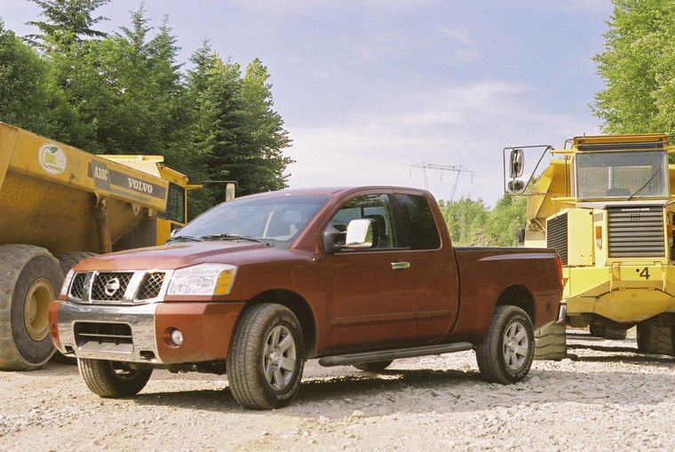 2004 Nissan Titan King Cab Picture