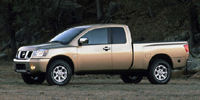 2004 Nissan Titan Pictures