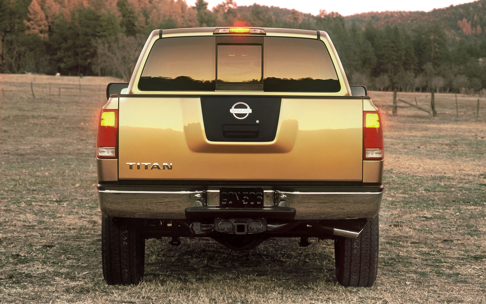 Nissan Titan Desktop Wallpaper