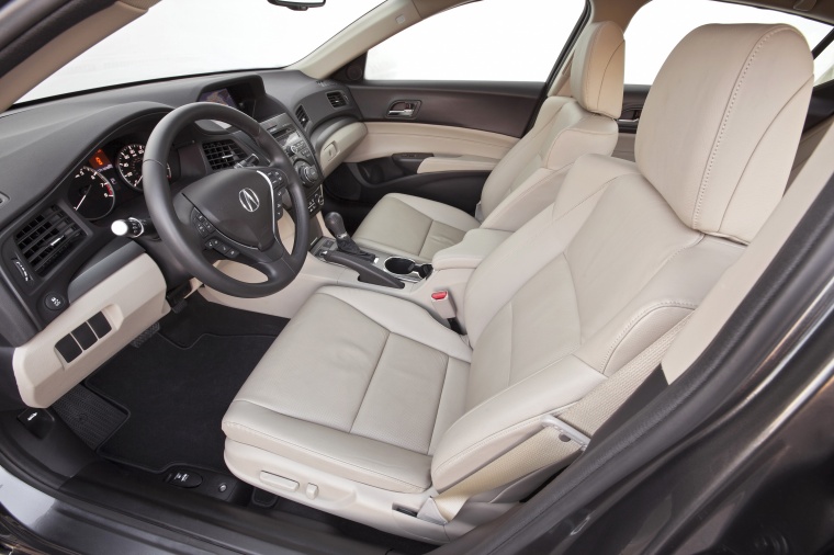 2013 Acura ILX Sedan 2.0 Front Seats Picture