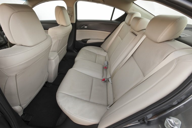 2013 Acura ILX Sedan 2.0 Rear Seats Picture