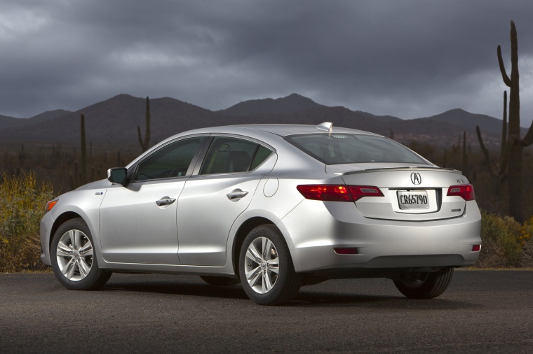 2013 Acura ILX Sedan 1.5 Hybrid Picture