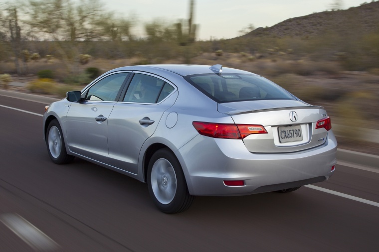 2013 Acura ILX Sedan 1.5 Hybrid Picture