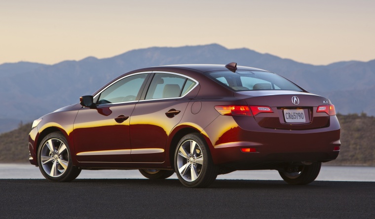 2014 Acura ILX Sedan 2.4 Picture