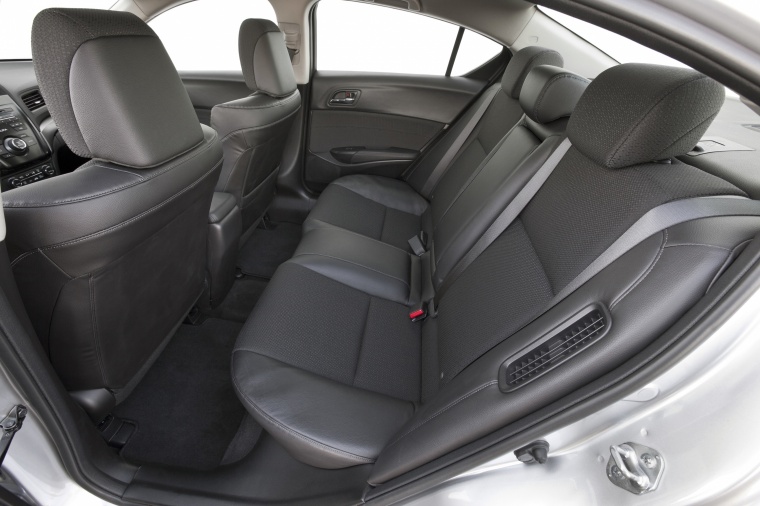 2014 Acura ILX Sedan 1.5 Hybrid Rear Seats Picture