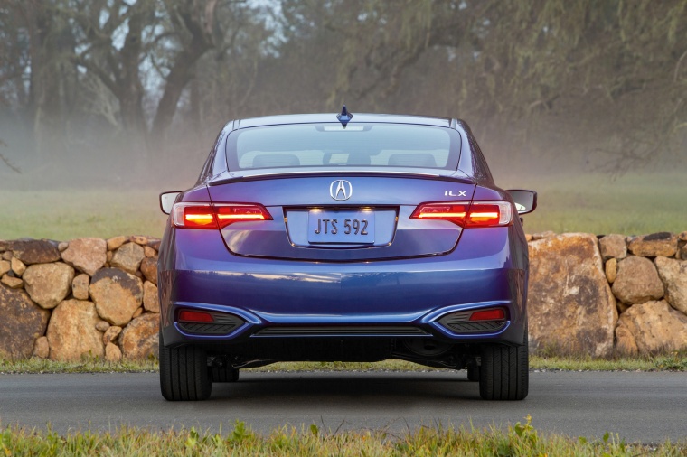 2016 Acura ILX Sedan Picture