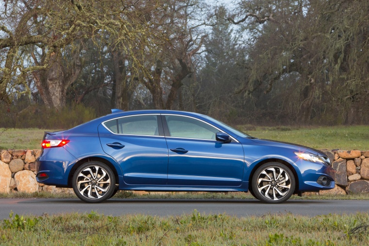 2016 Acura ILX Sedan Picture