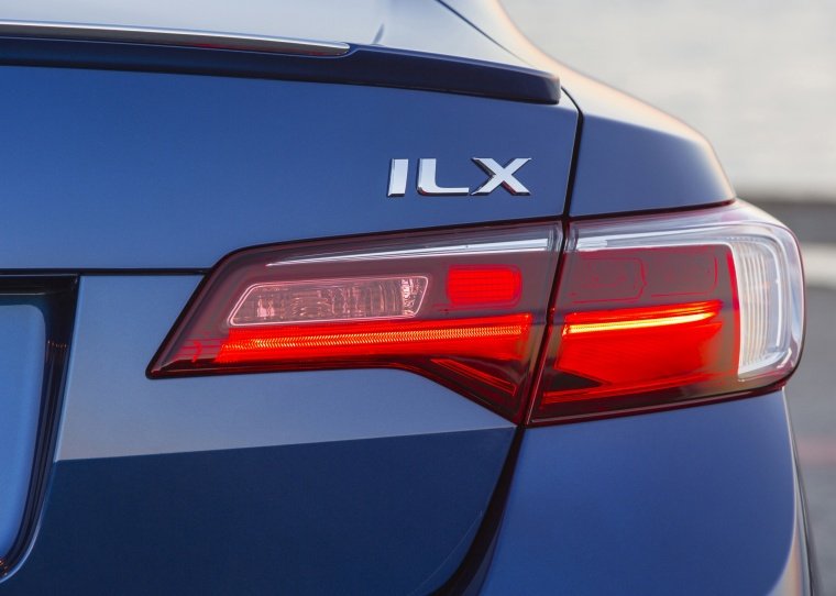 2017 Acura ILX Sedan Tail Light Picture