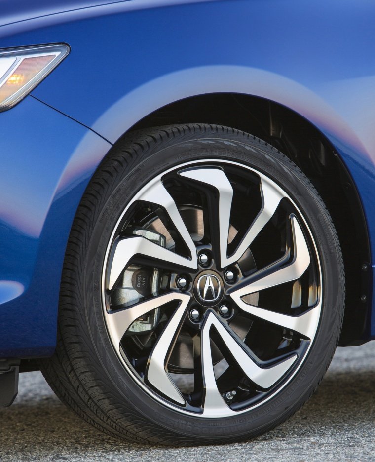 2017 Acura ILX Sedan Rim Picture