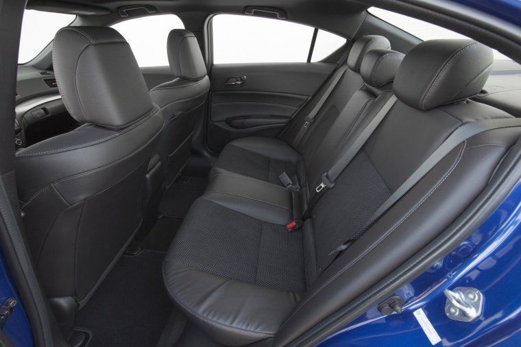 2017 Acura ILX Sedan Rear Seats Picture